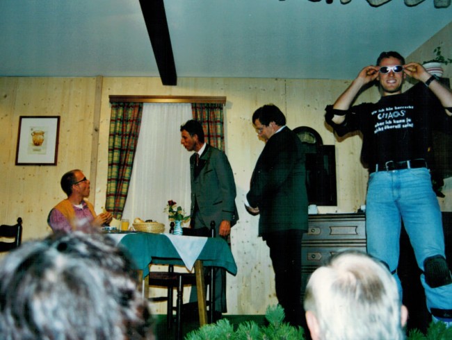 Aufführung 2001: Der Steuerfahnder