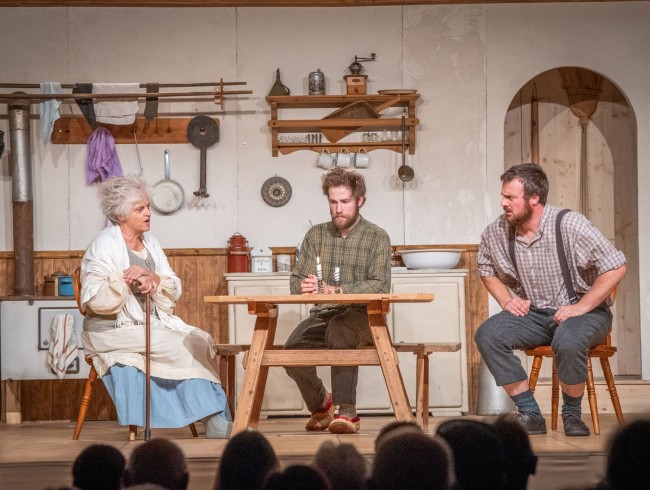 Auff&uuml;hrung 2025: Die drei Eisb&auml;ren