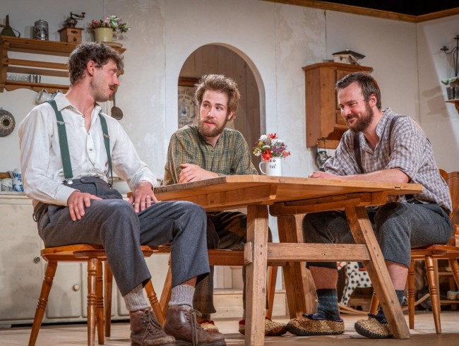 Auff&uuml;hrung 2025: Die drei Eisb&auml;ren