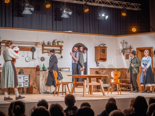 Auff&uuml;hrung 2025: Die drei Eisb&auml;ren