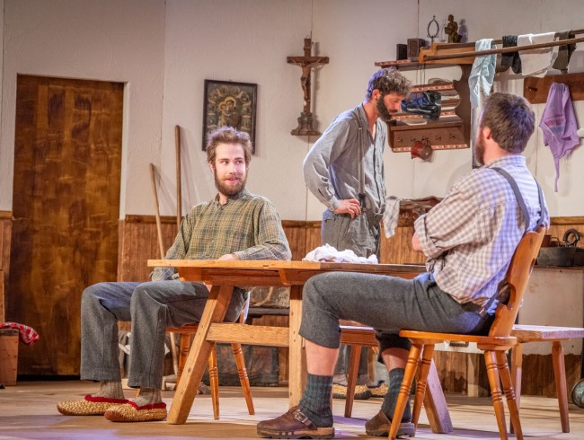 Auff&uuml;hrung 2025: Die drei Eisb&auml;ren